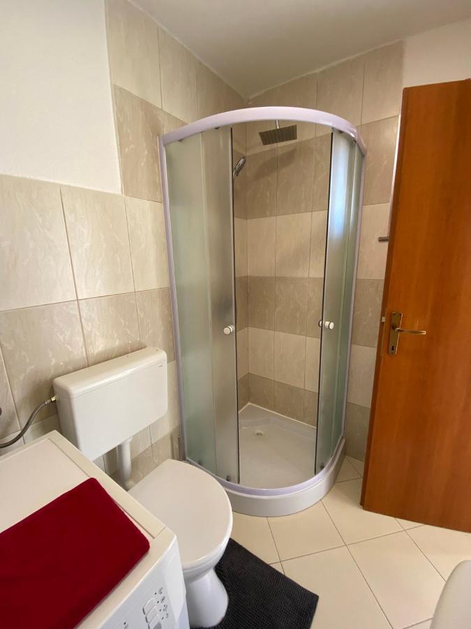 Apartman Hana U Blizini Automotodroma Grobnik I Kostrenski Plaza Kostrena Exterior photo